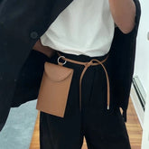 Pochette téléphone à anse Sling en cuir végan Camel